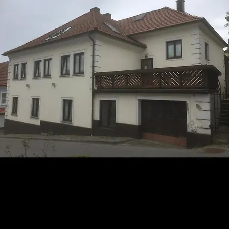 Pension Artstetten Guest house *