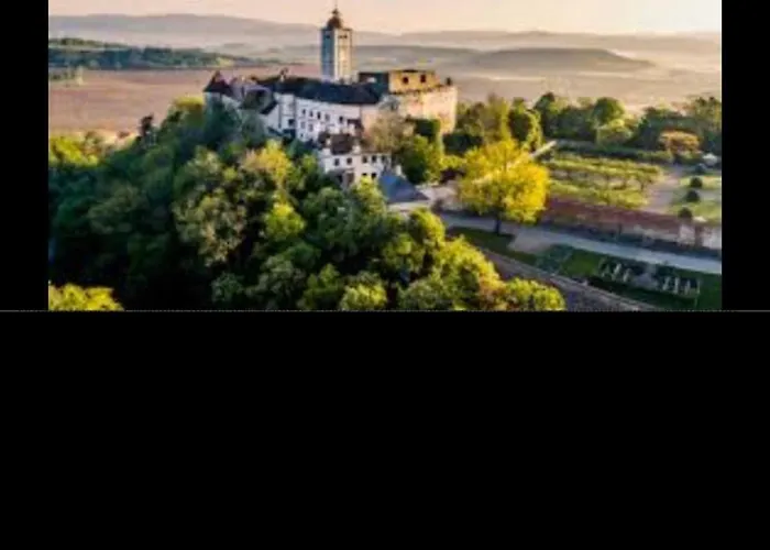 Pension Artstetten Артштеттен