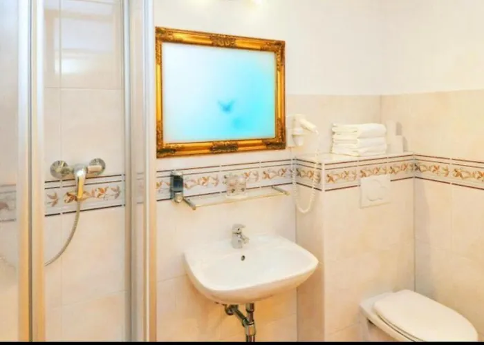 Pension Artstetten Гостевой дом 3*